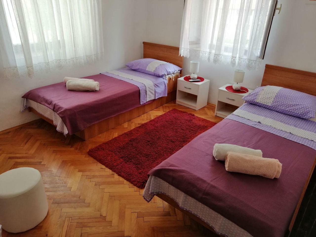 House Lotties Villa Stari Grad  Szoba fotó