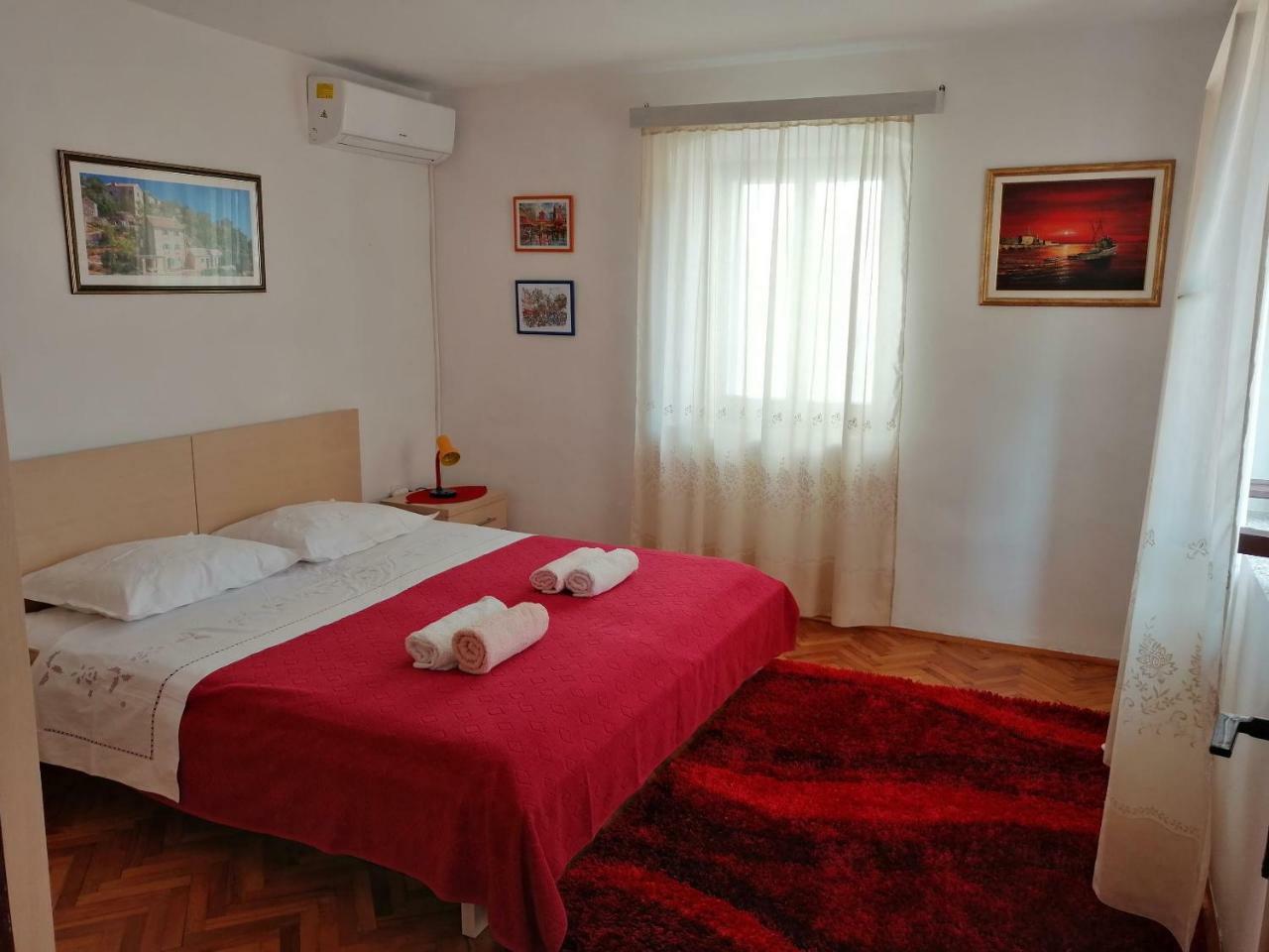House Lotties Villa Stari Grad  Szoba fotó