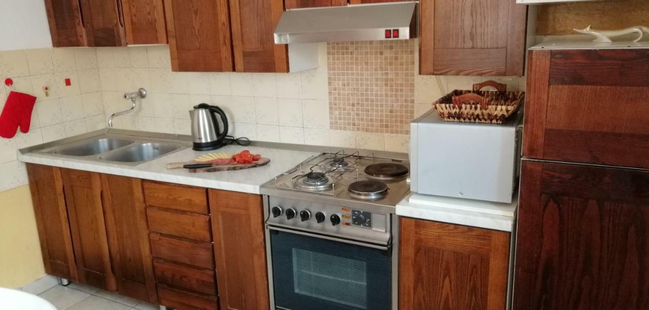 House Lotties Villa Stari Grad  Szoba fotó