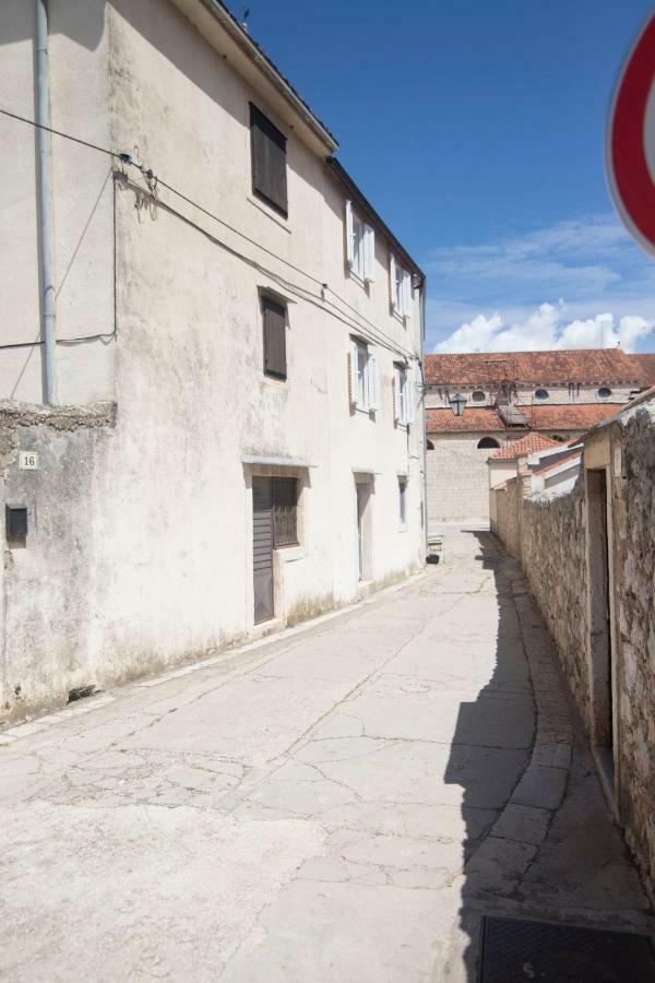 House Lotties Villa Stari Grad  Kültér fotó