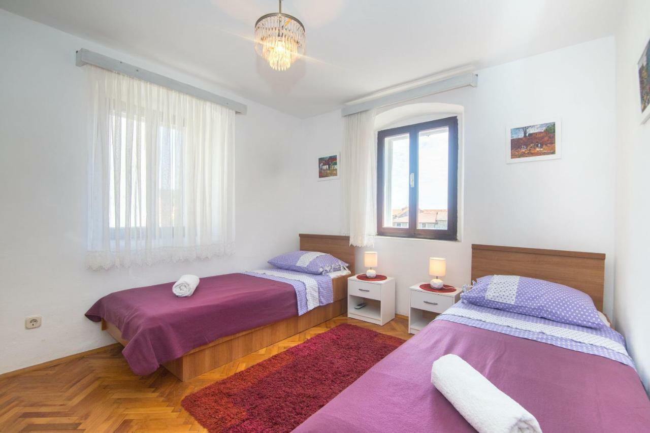 House Lotties Villa Stari Grad  Kültér fotó