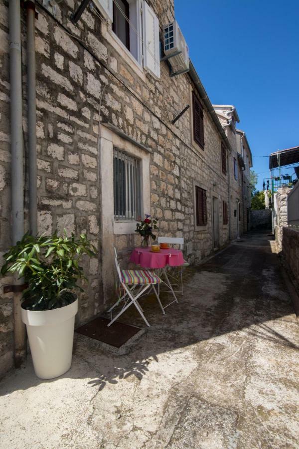 House Lotties Villa Stari Grad  Kültér fotó