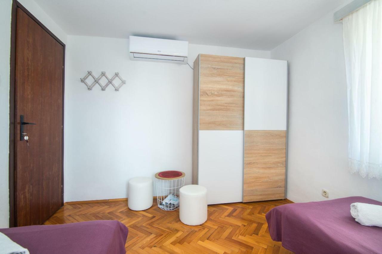 House Lotties Villa Stari Grad  Kültér fotó
